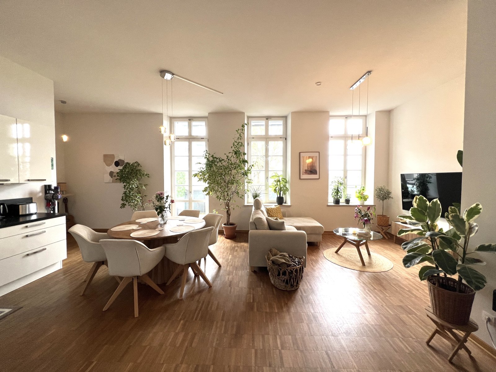 Attraktive 3-Zimmer-Altbauwohnung mit großem Balkon im Frauenland