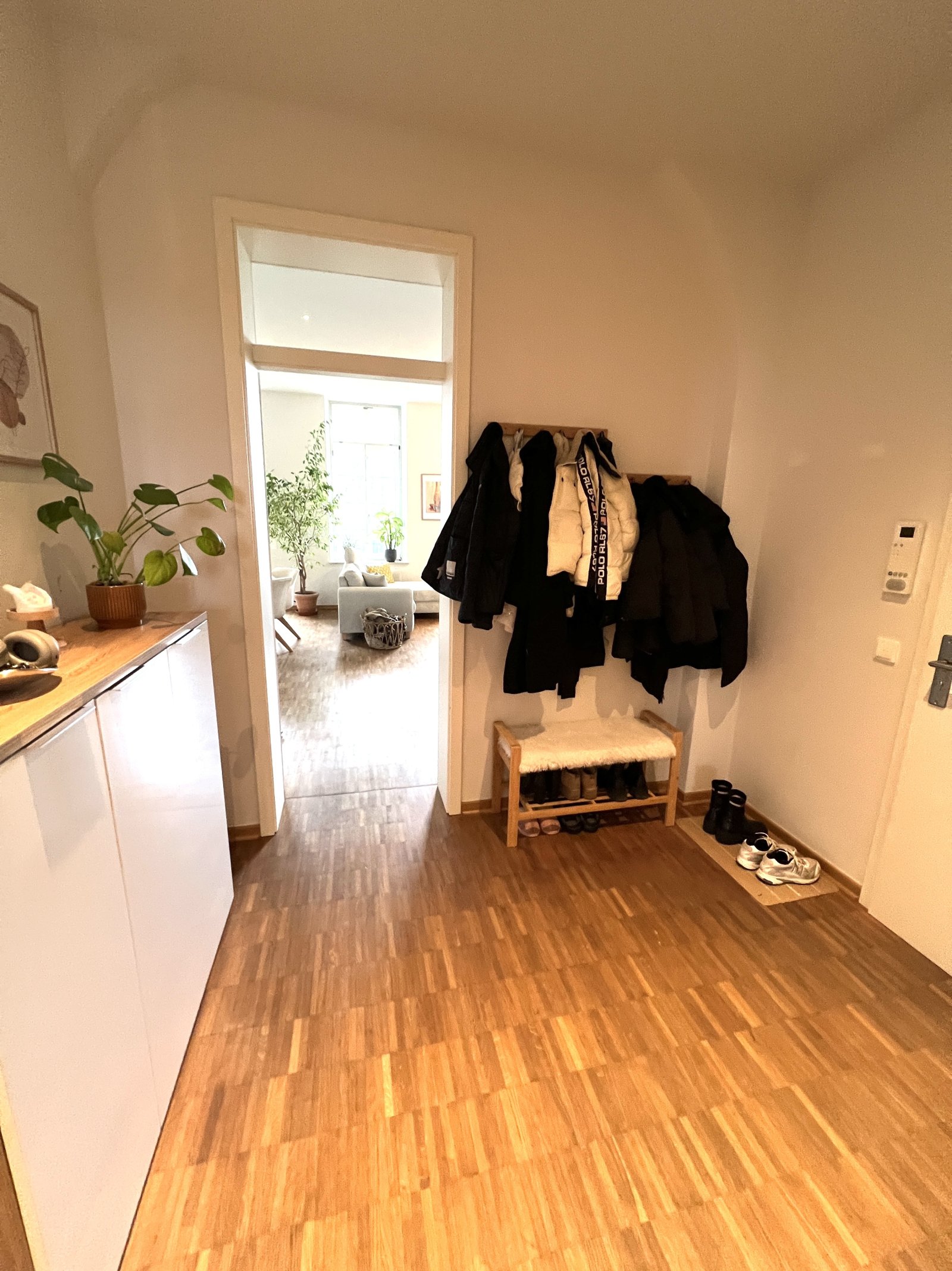 Attraktive 3-Zimmer-Altbauwohnung mit großem Balkon im Frauenland